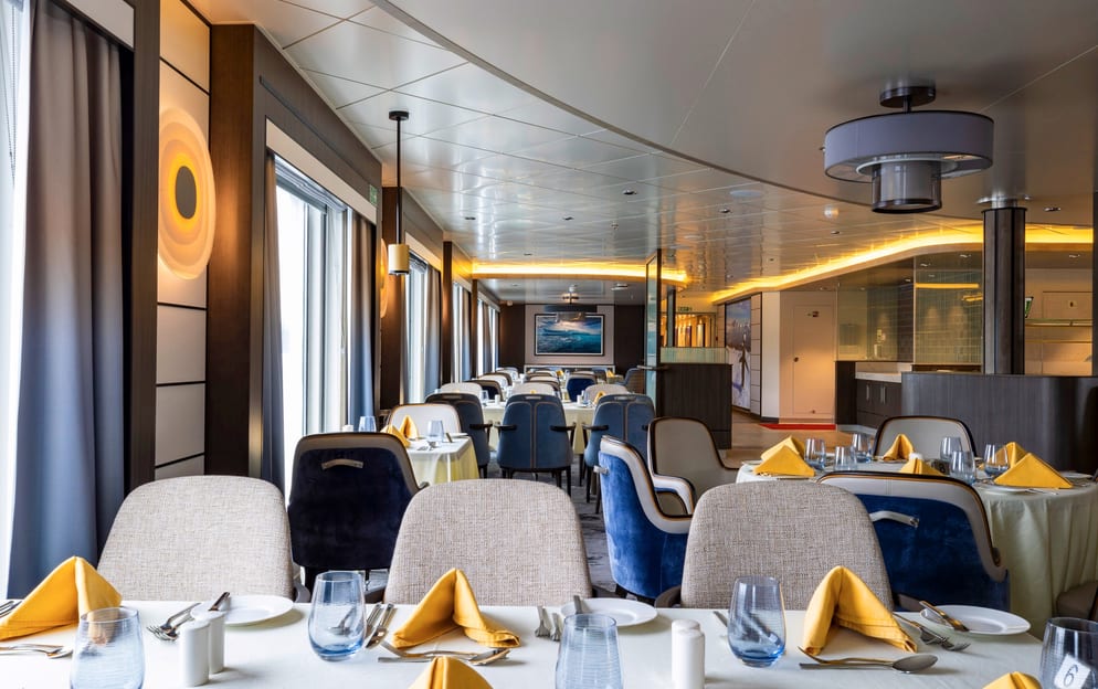 AE Expeditions, SYLVIA EARLE, Dining Room, Sylvia Earle, Richard I'Anson-6.jpg